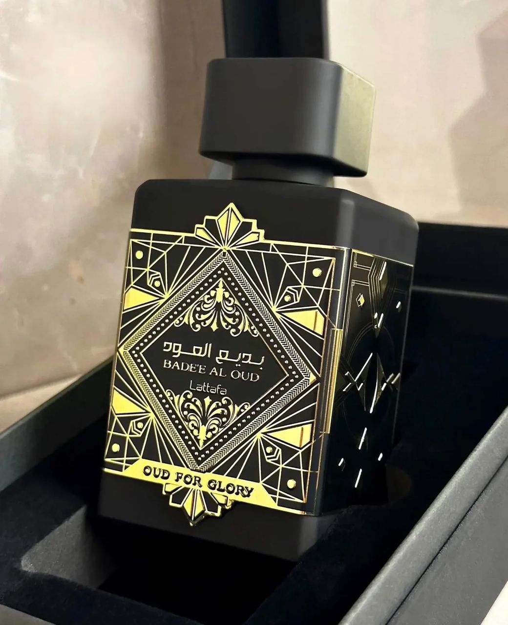 Badee Al Oud - Oud for Glory 100ml Eau De Parfum Lattafa
